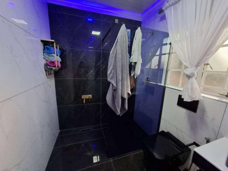 3 Bedroom Property for Sale in Boschdal North West